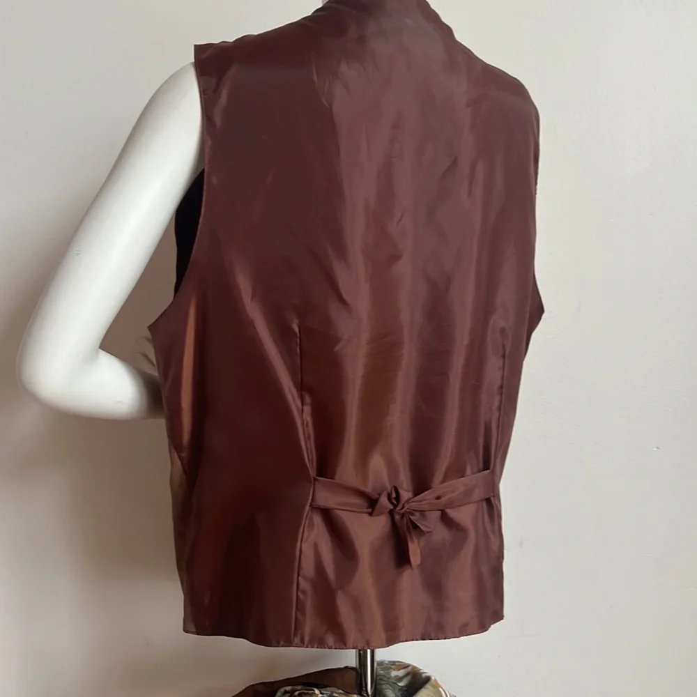 188 west suede leather vest lined with 3 button closure, vintage cowboy